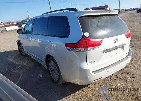 2013 Toyota Sienna Limited V6 7 Passenger z USA, uszkodzony, nr VIN 5TDYK3DC7DS360484